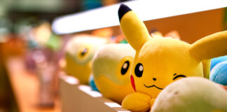 Pokémon invade la Rinascente di Piazza Duomo a Milano per il lancio di Scarlatto e Violetto