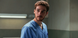 Tutto Chiede Salvezza 2 | La seconda stagione della serie Netflix con Federico Cesari | Recensione